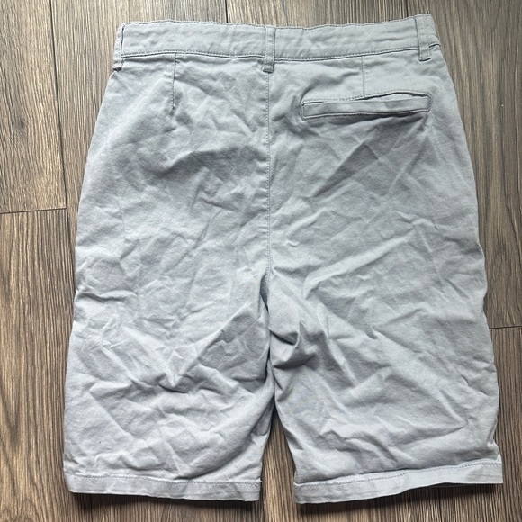 Old Navy Kids Gray Shorts - Picture 5 of 8